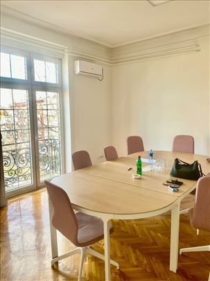 Centar Gornji Dorcol 110m2 lux prazan 1000