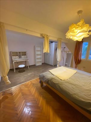 Crna Gora, Tivat, sobe na duže