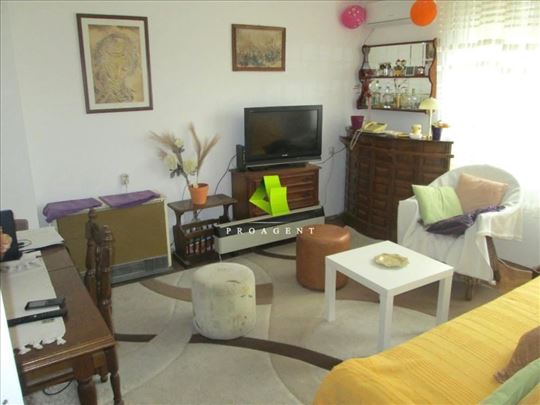 Dvosoban stan na odličnoj lokaciji kod parka Čair 