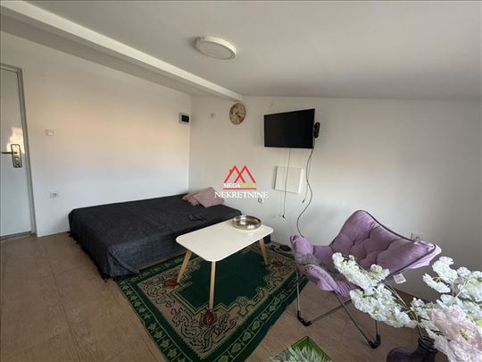 Garsonjera - 25m2 - Nova Detelinara