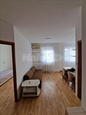 Izdajem stan, Novi Sad, Izvršno Veće