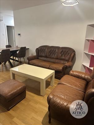 Komforan porodični stan na Telepu – Novi Sad