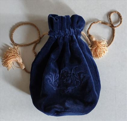 Kraljevski detalj za vaše dragocenosti 