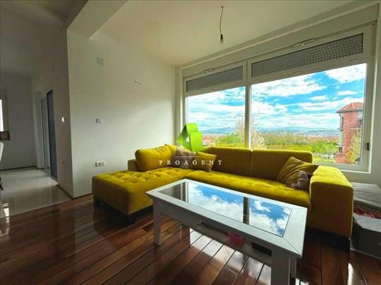 Luksuzna kuća sa prelepim pogledom na grad, Donji 