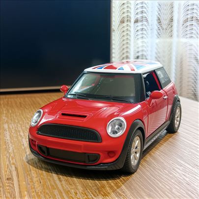 Metalni model automobila Mini