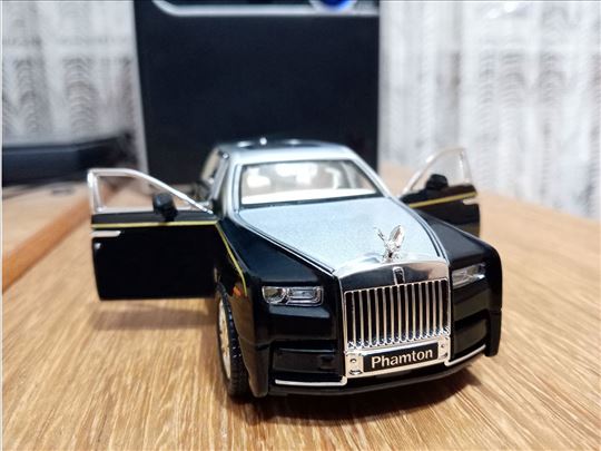 Metalni model automobila Rols Rojs Fantom
