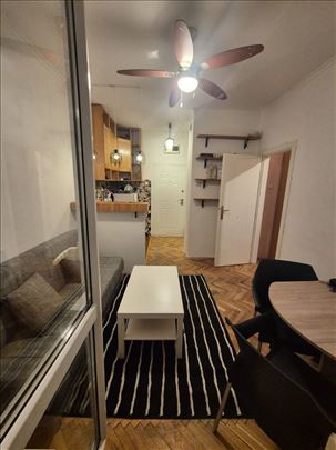 Miljakovac-Stevana Opačića-dvosoban-odmah useljiv