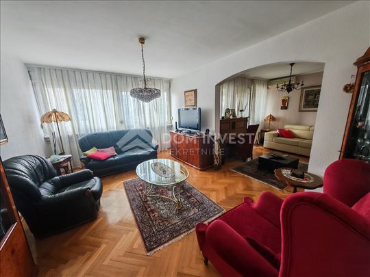 Namešten stan kod Hotela Jugoslavija