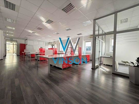 Novi Sad, Novo naselje - Poslovni prostor sa parki