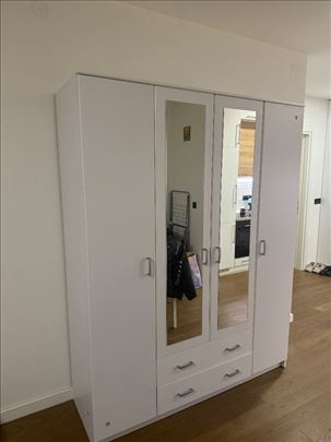 Ormar – kao nov, Forma Ideale, korišćen 2 meseca