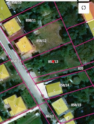 Plac u Vrdniku, građevinska zona, ulica 26.oktobra