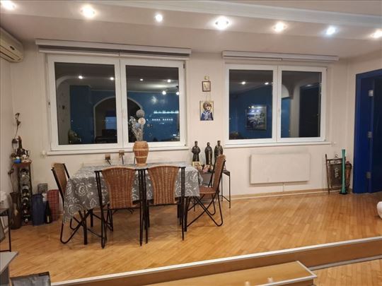 Prodaje se stan,odlična lokacija ID#1681