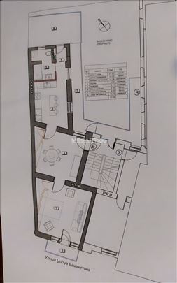 Salonski stan na fantastičnoj lokaciji