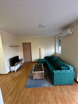 Skupština, renoviran, funkcionalan, ID 25306