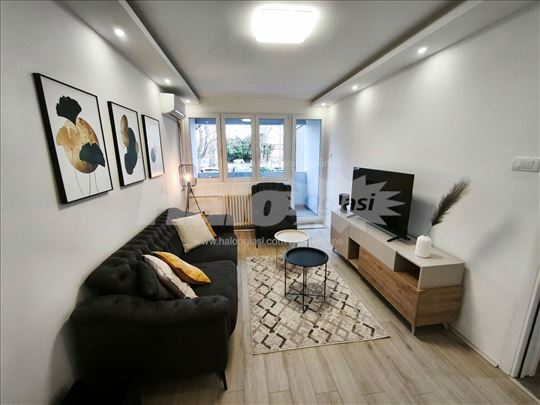 Stan 46kvm, Bul.Nikole Tesle,kod Hotel Jugoslavija