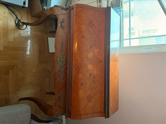 Stilski sekretar sa intarzijom Louis XV