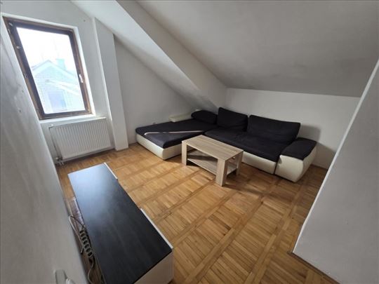 Vojvode Vlahovića,komforan dvosoban ID#819032