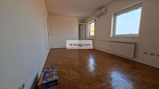 Dvosoban stan, Cerak, Čukarica