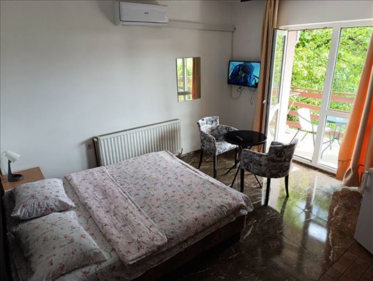 Intima apartman  2026