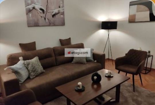 Izdaje se komforan i potpuno opremljen stan na Vož