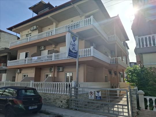 Izdavanje studija i apartmana u Paraliji
