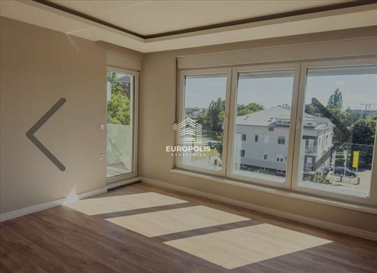 Izuzetan 3.5 stan u modernoj novogradnji