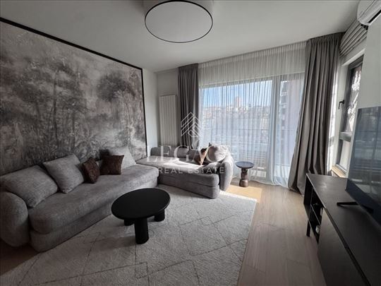 Kings Park, namešten, useljiv ID#1221