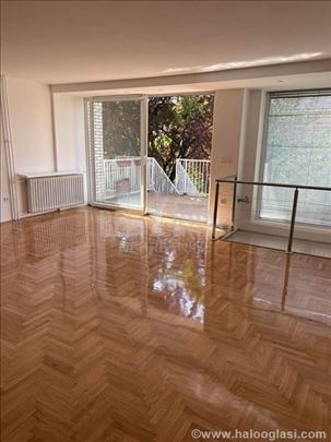 Kuća u nizu, dvorište, garaža