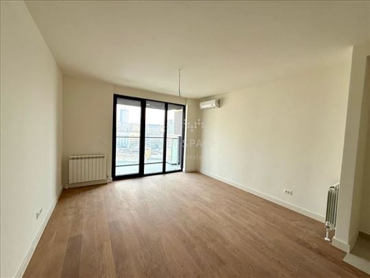 Nov 2.0 stan Bw Thalia