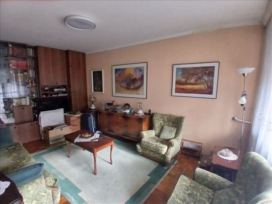 Odličan stan na jedinstvenoj lokaciji 