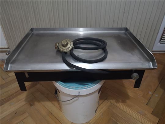Plinski roštilj sa pločom od inoxa ( 55x35 ) 
