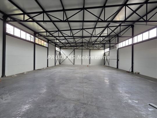 Surčin - Hala 420m2