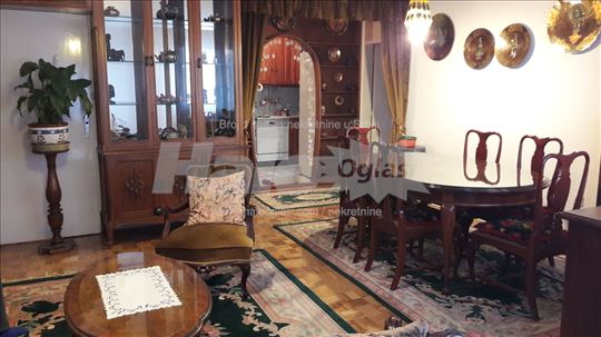 Voždovac, Banjica, Bul. Oslobođenja, trosoban stan