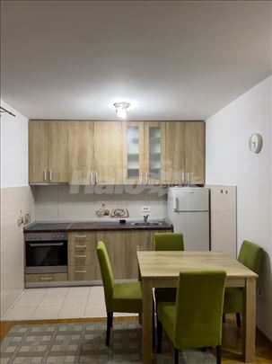 Zvezdara – 40m², 1.5-soban, namešten, lift