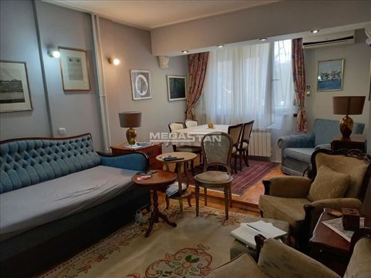 Banjica centar -Crnotravska, namešten