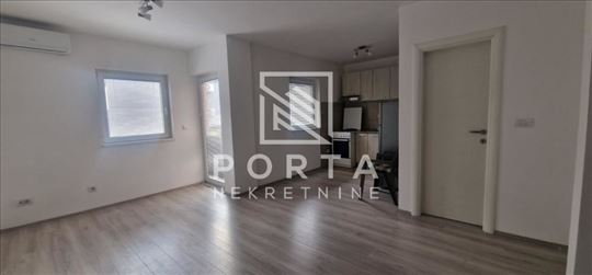 Braće Deroko,moderan stan sa terasom odmah useljiv