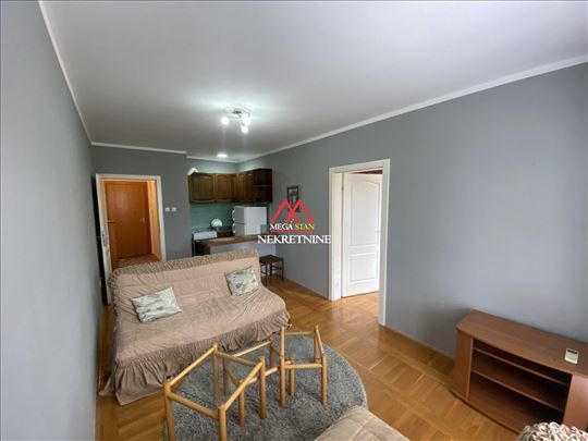 Jednoiposoban stan - 35m2 - Grbavica 