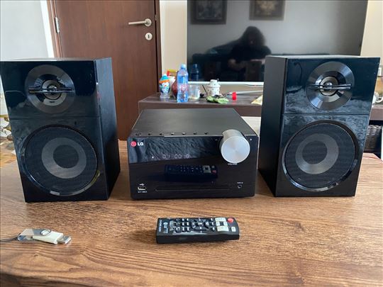 LG CM2440 bluetooth/dab kao nova