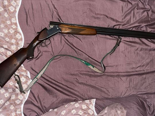 Lovacki karabin crvena zastava