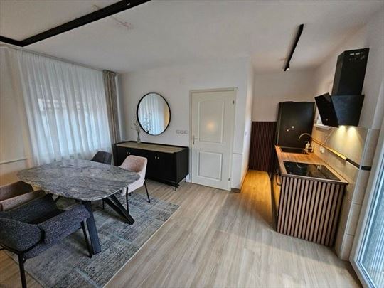 Lux kuća sa dvorištem, ID 5497