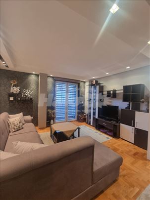 Stan na Voždovcu, u blizini FON-a, odmah useljiv