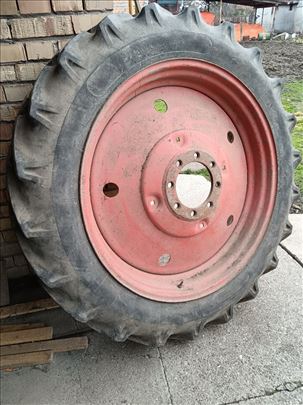 Traktorski tocak za Rusa 12.4-38