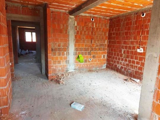 Duplex u novogradnji sa PDV-om na Panteleju ID#464