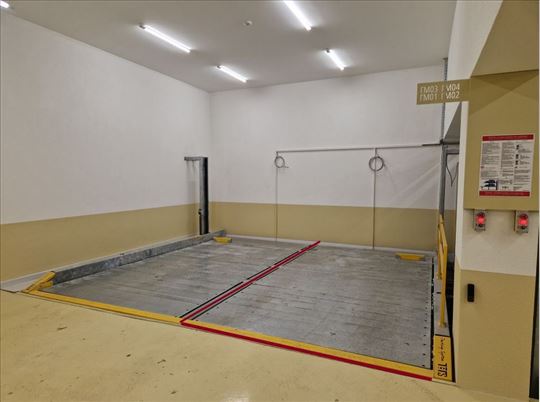 Garažno mesto u centru Pančeva