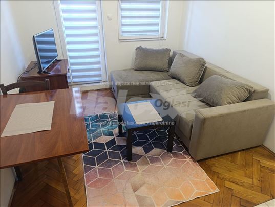 Garsonjera Krnjaca, Zrenjaninski put