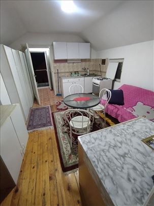 Izdavanje, Dušanovac 33m2 1.5
