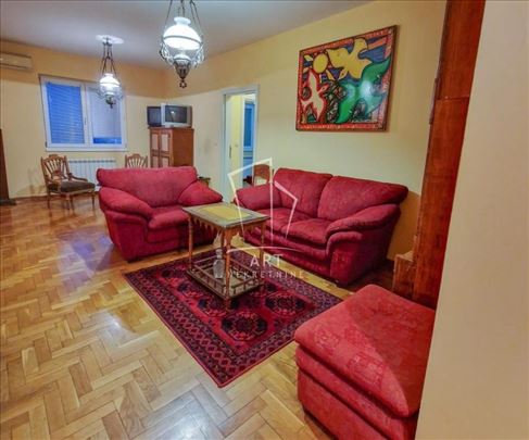 Komforan 4.0 stan u blizini fakulteta ID#13877