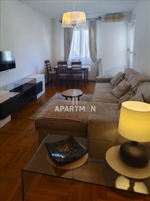 Kralja Petra,dvosoban stan sa garažom ID#2250