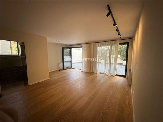 Luxs Smart Stan Za Izdavanje – VraČar