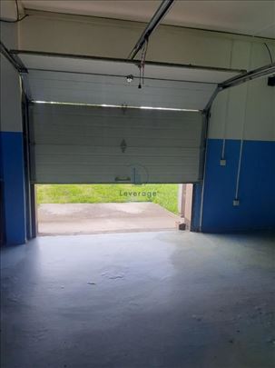 Magacin, Zemun polje, 120 + 110 m2